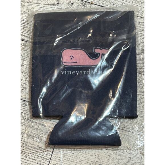 Vineyard Vines blue coozie NEW in package pink whale logo - Picture 1 of 2